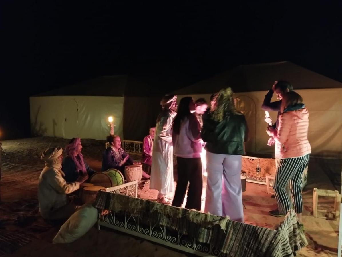 Enjoy Moda Camp Merzouga Tours- Camel Sunset Sunrise Quad Sunboarding Atv Exterior foto